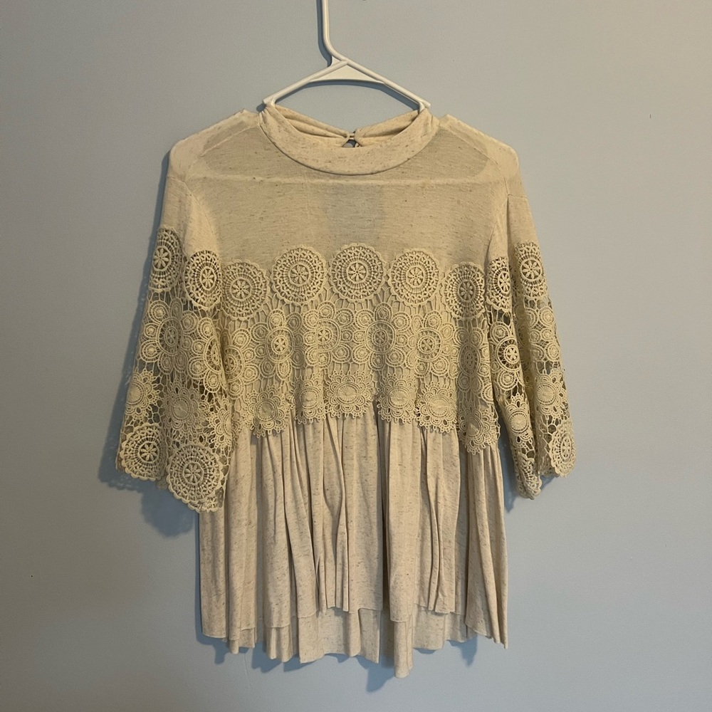 AE Cream Lace Women's Top